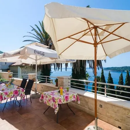 Davor - Two Bedroom With Sea View And Terrace