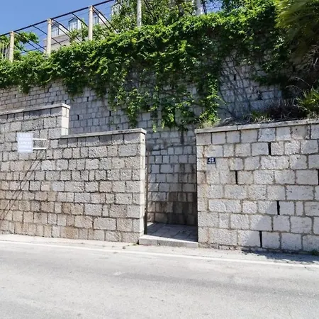Διαμέρισμα Davor - Two Bedroom With Sea View And Terrace *
