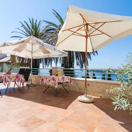 アパート Davor - Two Bedroom With Sea View And Terrace ドゥブロブニク